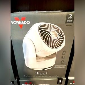 NIB Vornado Flippi Personal Fan.